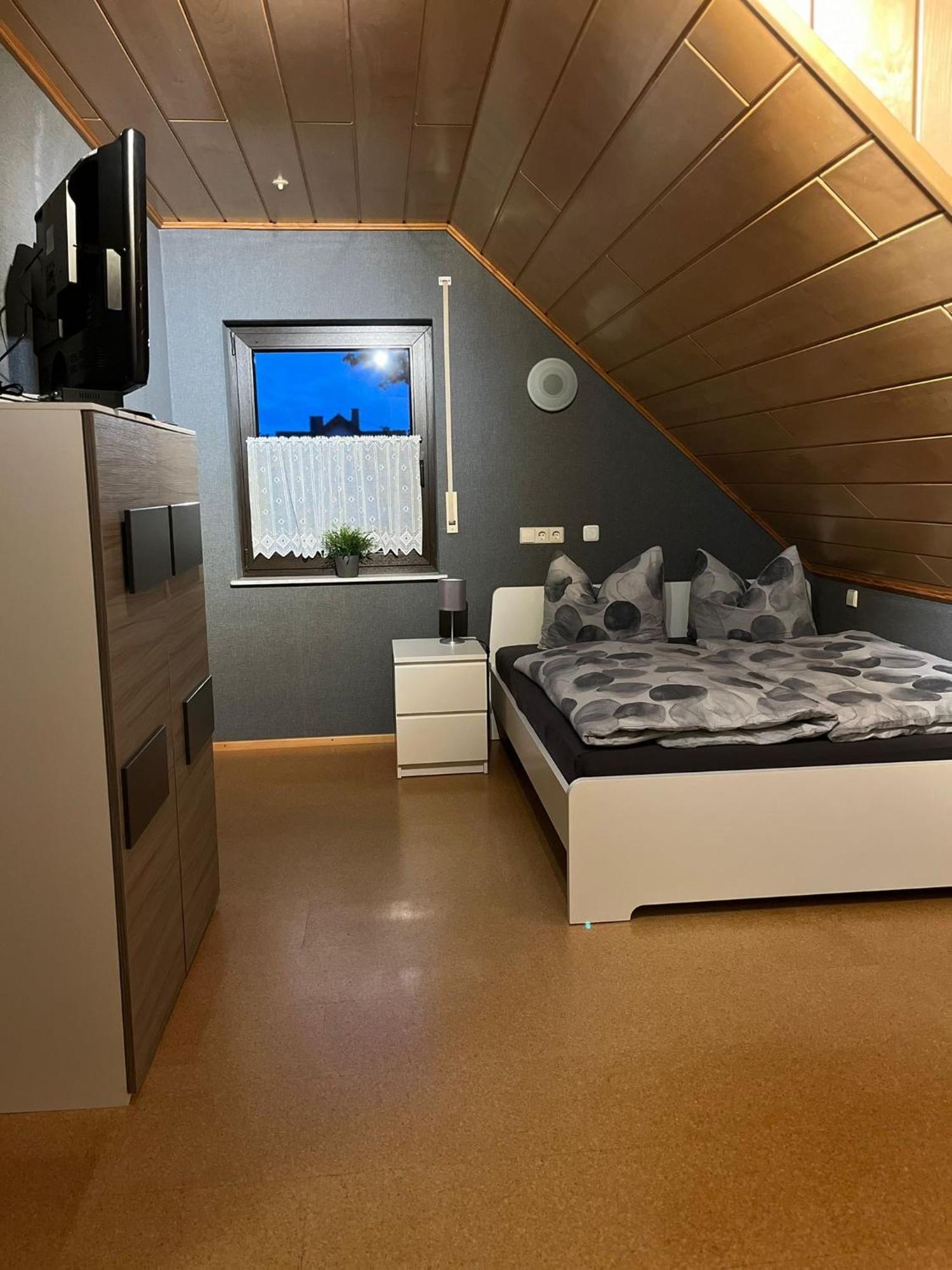 Kaisers Ferienhaus Kaifenheim Eksteriør billede